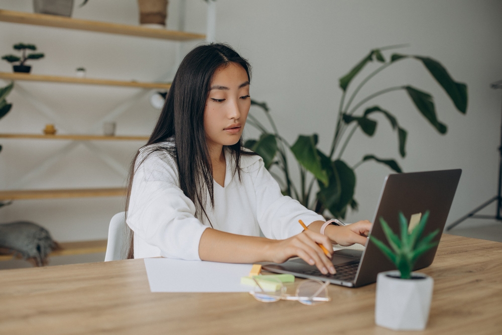 Strategic Copywriting for Digital Platforms and AI Automation