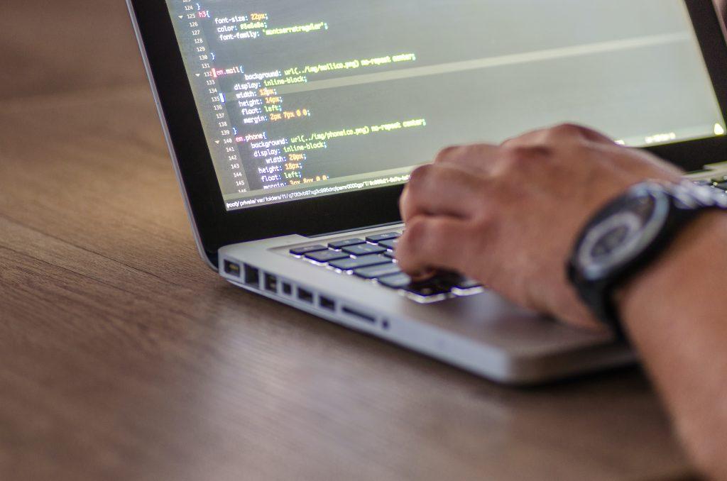 Back End Developer Adalah: Penjelasan Lengkap