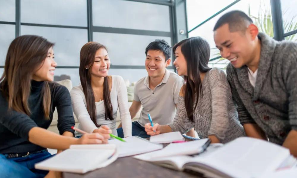 Jurusan Administrasi Bisnis Itu Belajar Tentang Apa: Skill yang Didapat dan Prospek Kerja